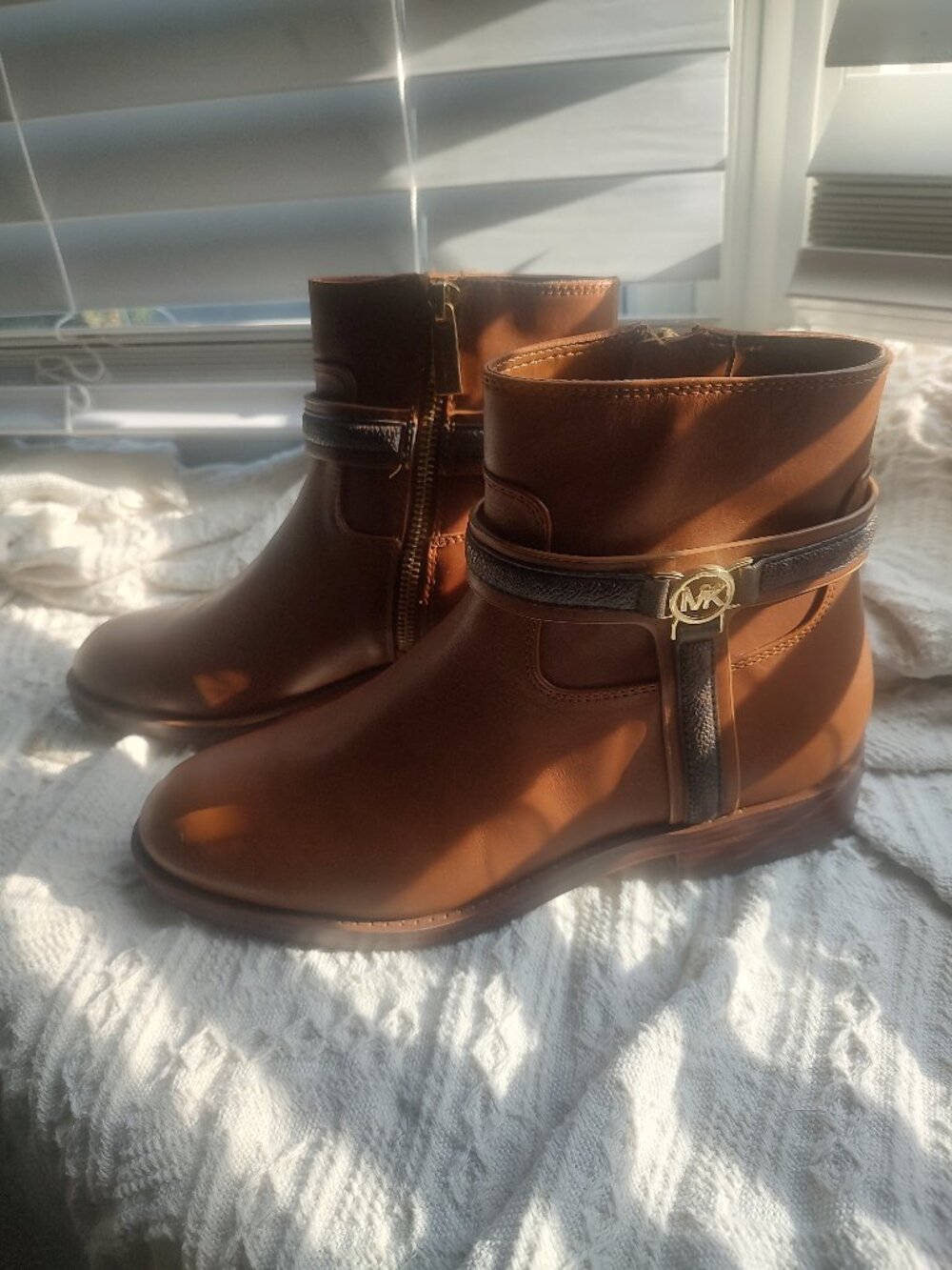 Michael Kors Brand New Brown Leather Boots EU 37